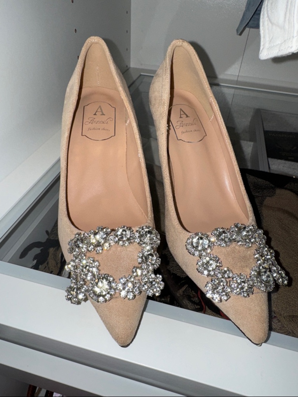 Nude Crystal Buckle Pointed-Toe pumps
